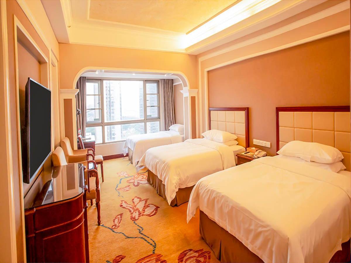 Vienna Hotel Shenzhen Songgang Liye Road Exterior photo