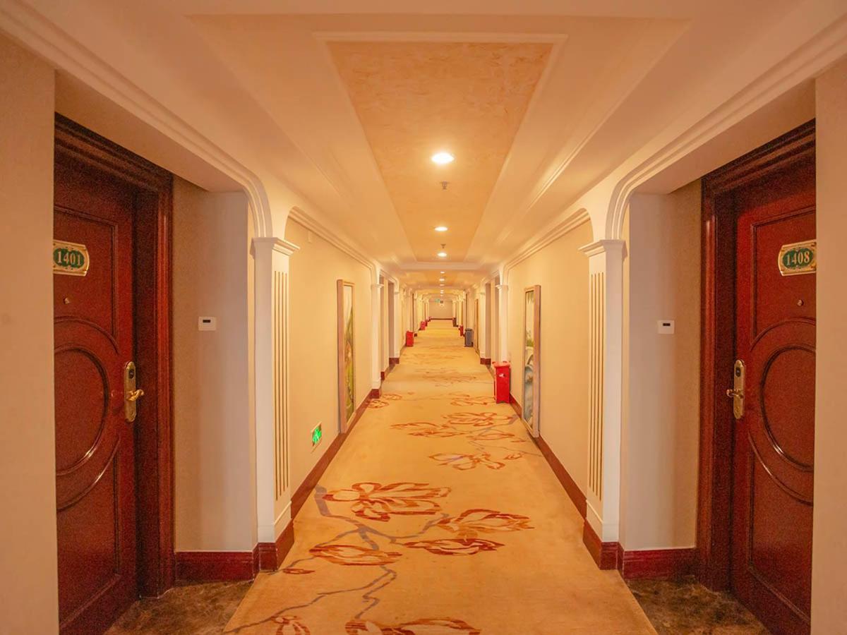 Vienna Hotel Shenzhen Songgang Liye Road Exterior photo