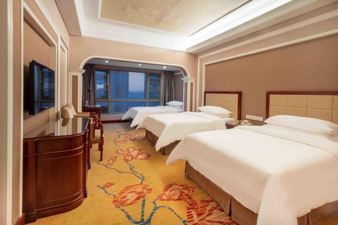 Vienna Hotel Shenzhen Songgang Liye Road Exterior photo