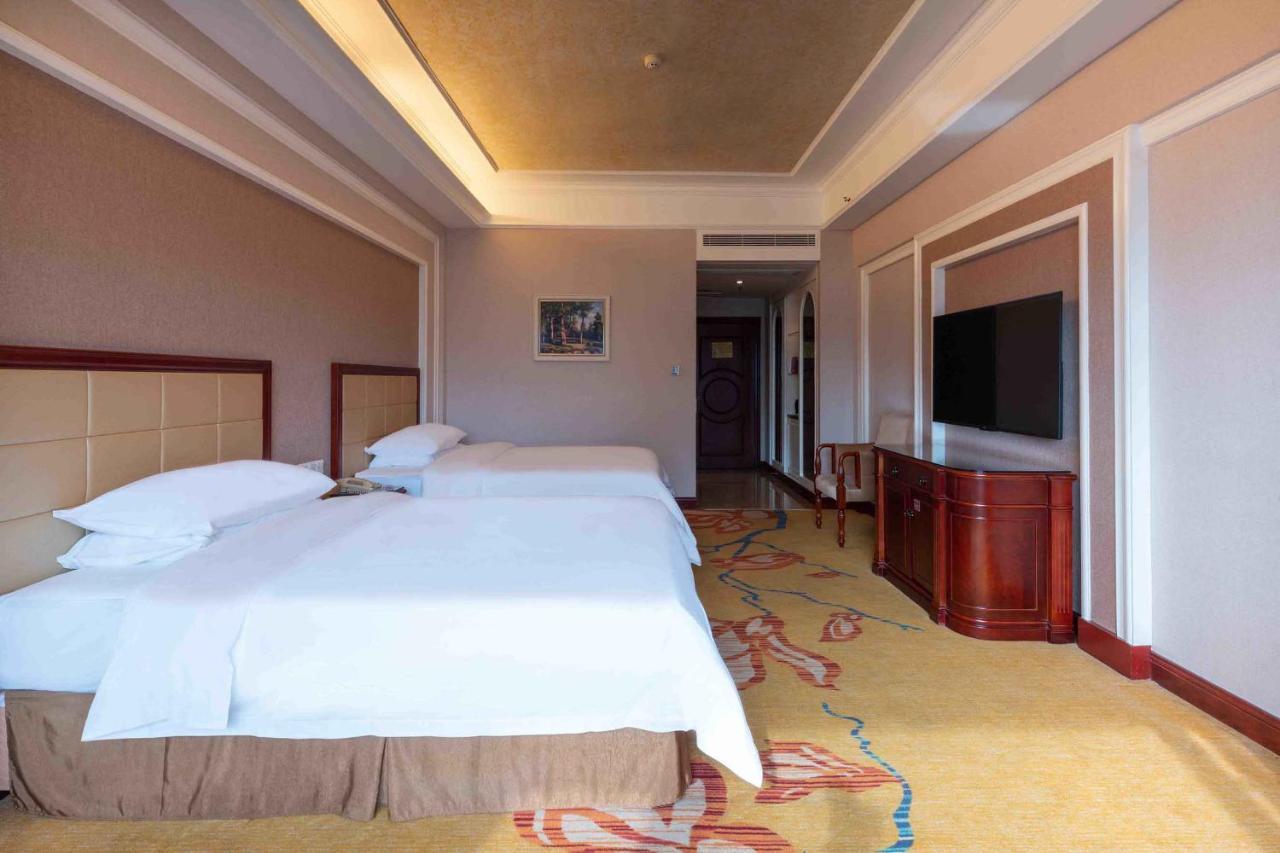 Vienna Hotel Shenzhen Songgang Liye Road Exterior photo